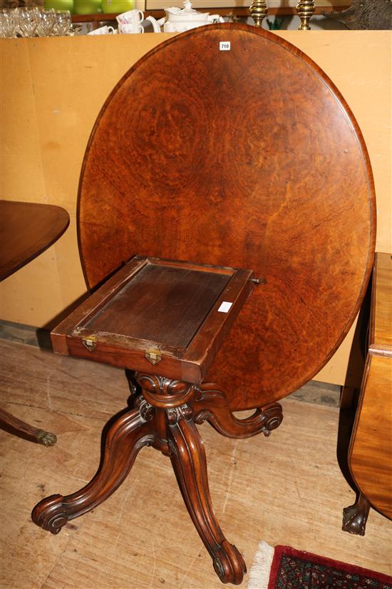 Victorian burr walnut oval topped dining table